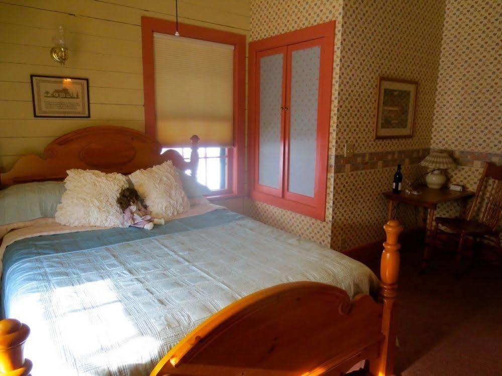Carriage House Bed & Breakfast Winona Buitenkant foto