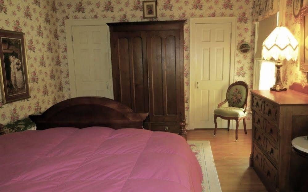 Carriage House Bed & Breakfast Winona Buitenkant foto